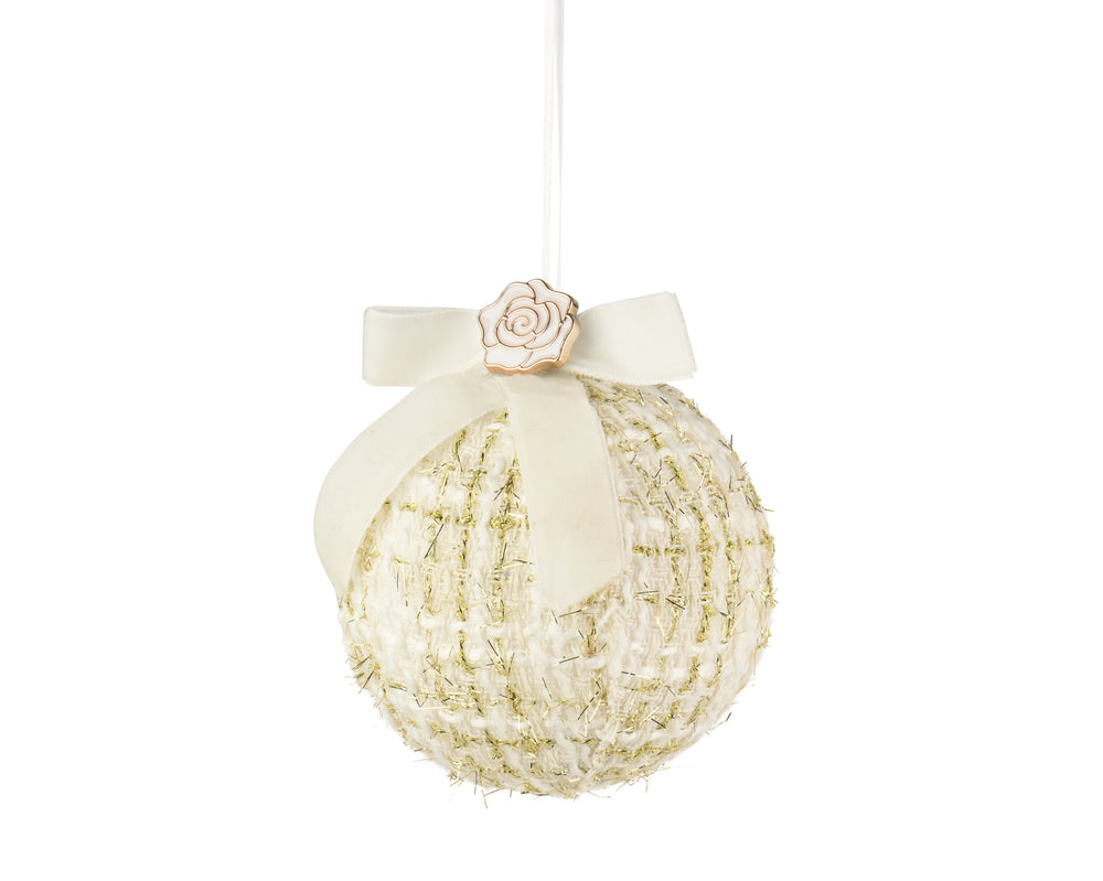 The Anastasia Kissmas Bauble 8cm